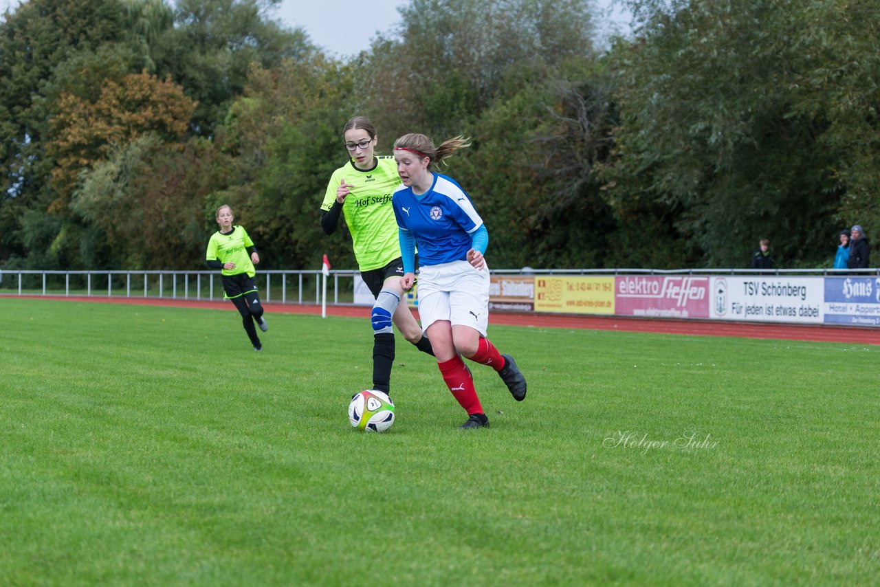 Bild 197 - B-Juniorinnen TSV Schoenberg - Holstein Kiel : Ergebnis: 0:23